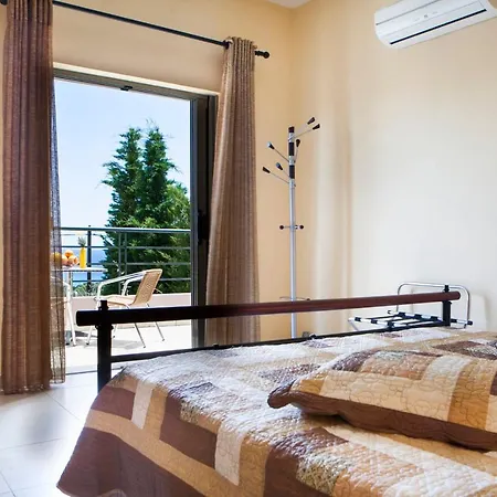 Skala Sleeps 6 Pool Wifi Вилла
